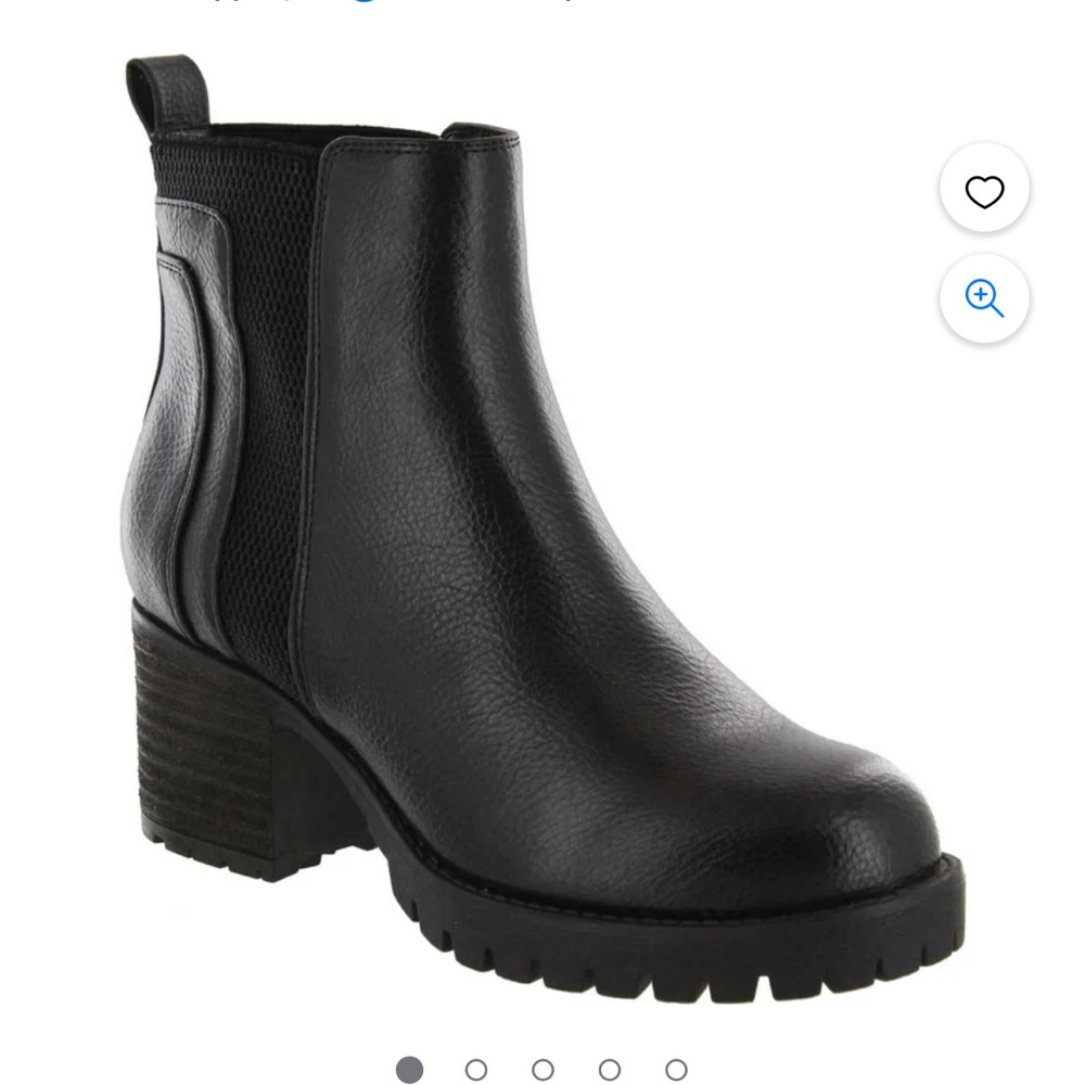 EUC - Mia Colten Heeled Ankle Bootie - Black